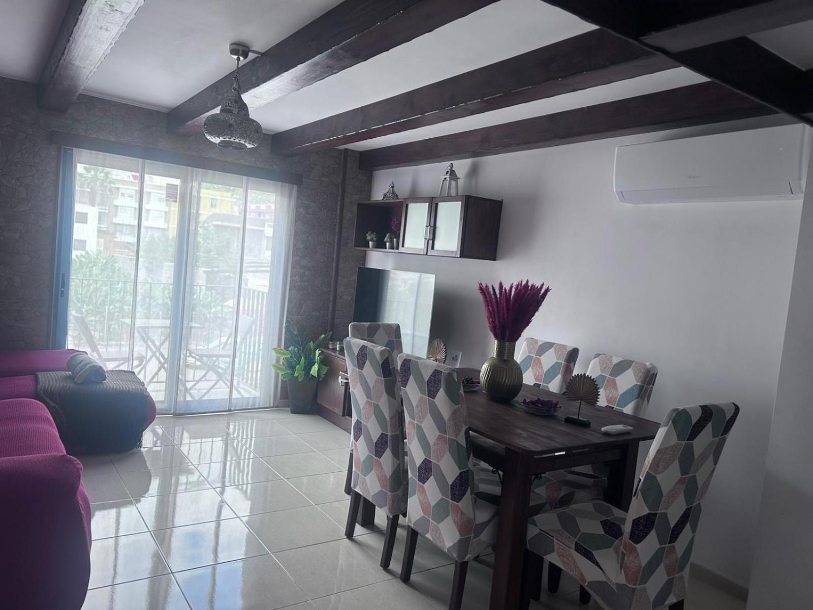 Vivienda Ubuntu Lägenhet Los Llanos De Aridane Exteriör bild